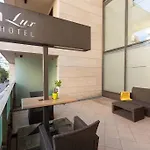 Lägenhet Flat On Corvin Promenade With Big Balcony