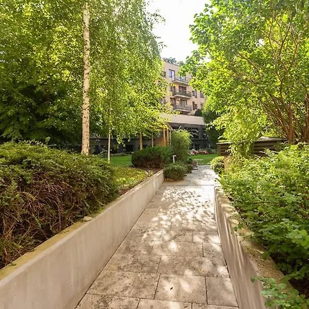 Flat On Corvin Promenade With Big Balcony Διαμέρισμα *