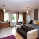 Flat On Corvin Promenade With Big Balcony Apartamento *